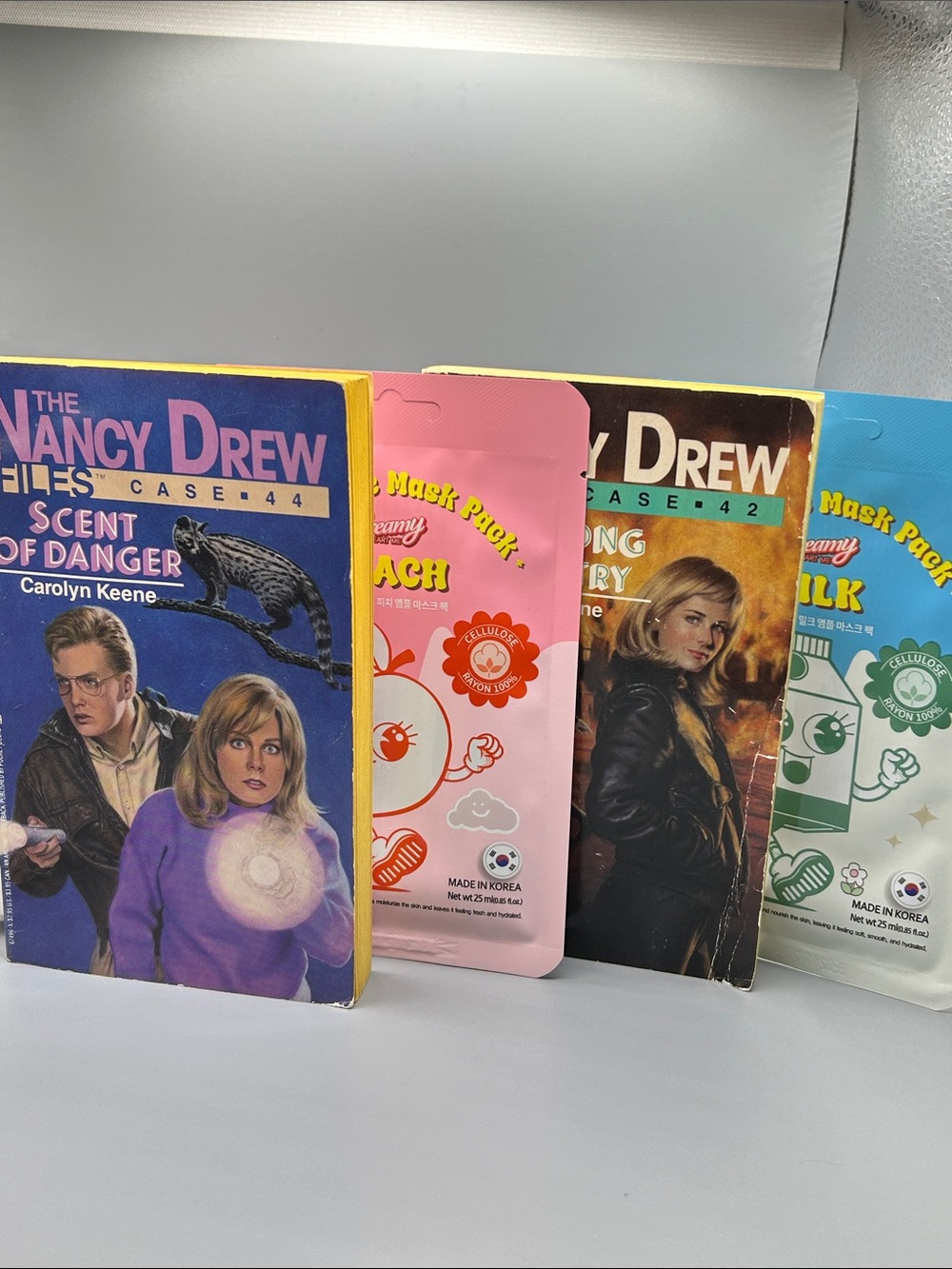 Sleepover Book Night Set - Picture 2 of 11